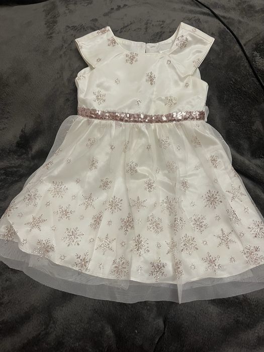 Плаття сніжинки для дівчинки