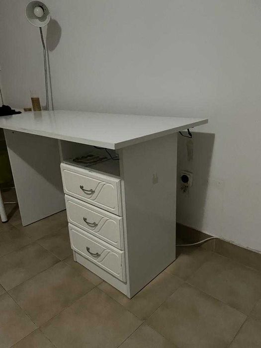 White secretary with storage drawers64585878168834122