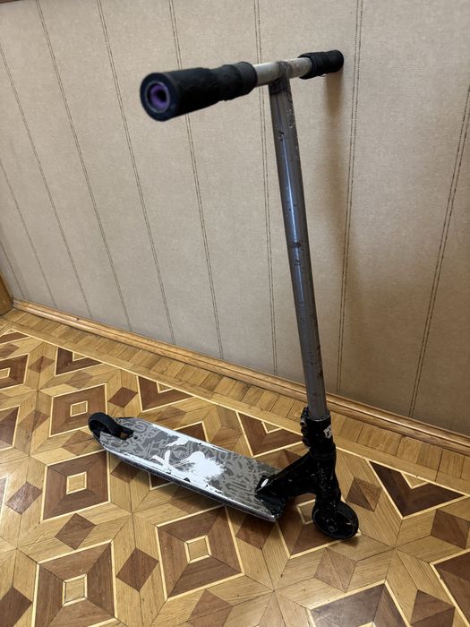 Трюковой самокат!