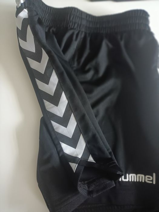 Spodenki Sportowe Hummel 146