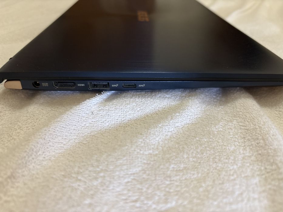 Asus Zen Book 14’’ i5