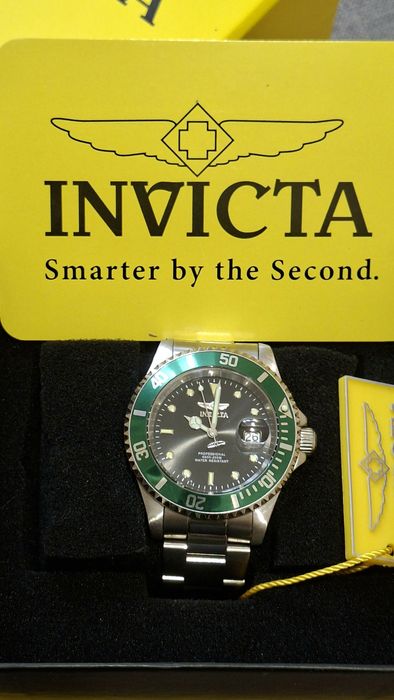 Годинник інвікта,  новий.