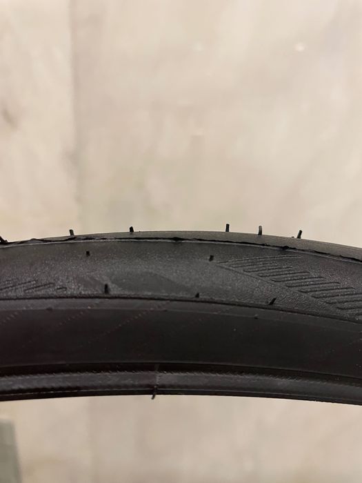 Pneus estrada Schwalbe One TLE 700x25c (Novos) tubeless