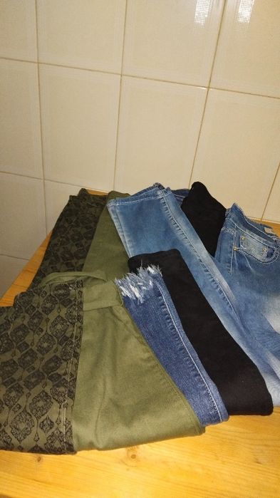 5 Calças de ganga atual só 15€