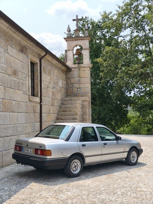 Ford Sierra 1.8 GL foto 2