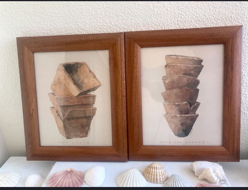 Conjunto dois quadros com moldura e vidro novos 38 x 32