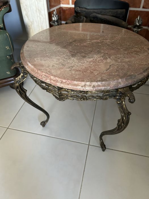 Mesa antiga decorativa