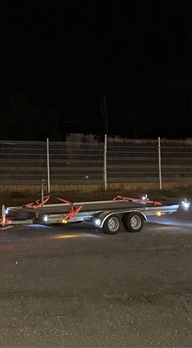 Atrelado porta carros