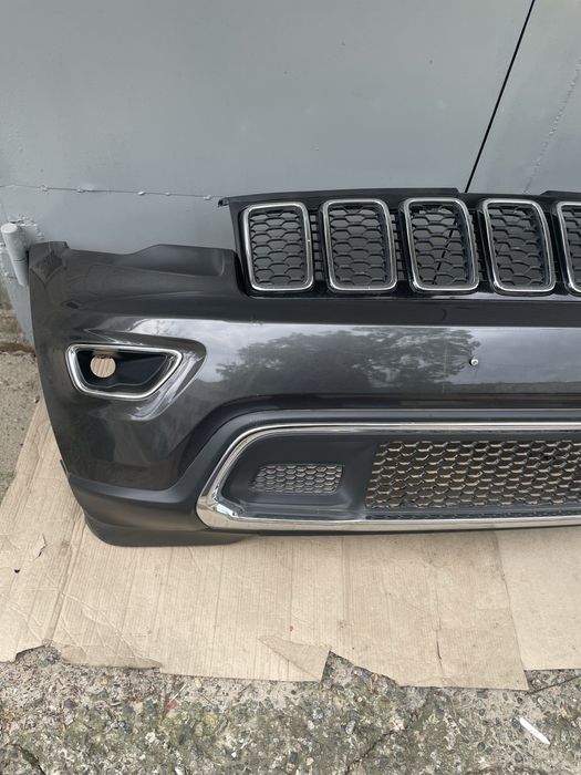 Бампер Jeep Grand Cherokee 2016-2022