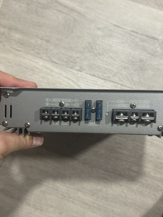 Amplificador auto de 600w