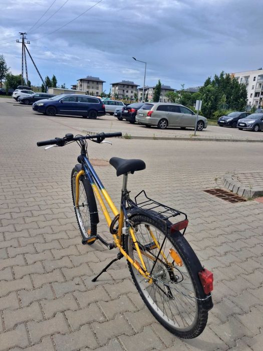 Sprzedaję mój młodzieżowy rower.