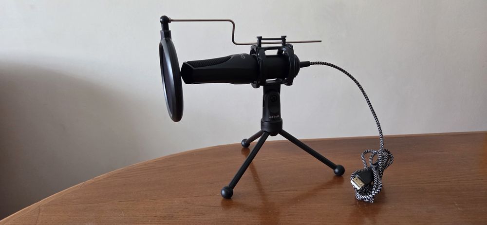 Microfone TRUST GXT 232 Mantis Streaming