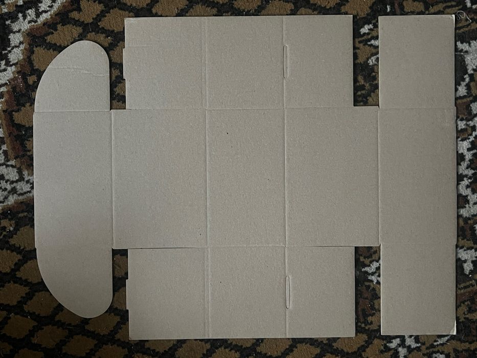 Коробки для пакування подарунків чи магазину