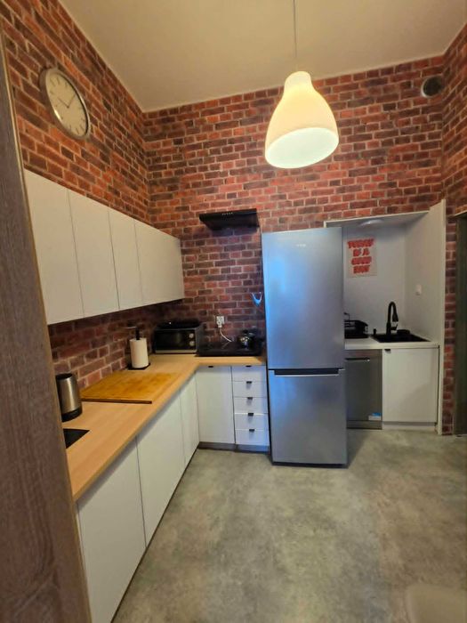 LOFT 3 pokoje (60m²) po remoncie – Al. 1 Maja 15, Łódź (Bezpośrednio)
