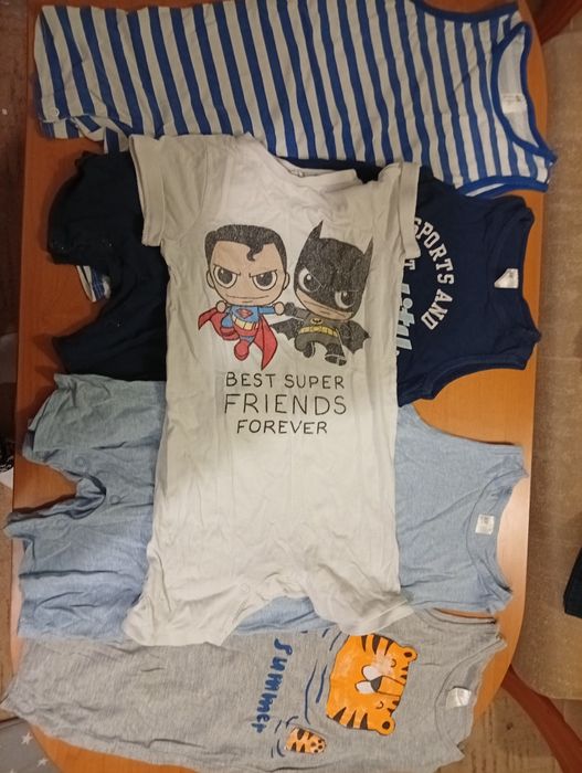 Rampersy, piżamy na ramiączkach plus zestaw ubranek