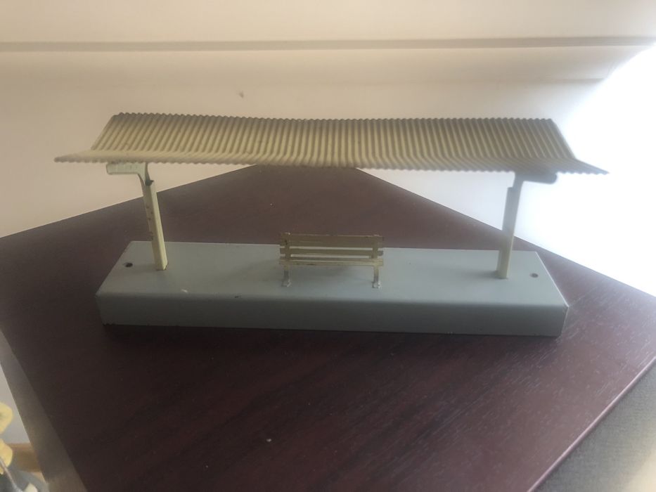 Marklin apeadeiro em  metal