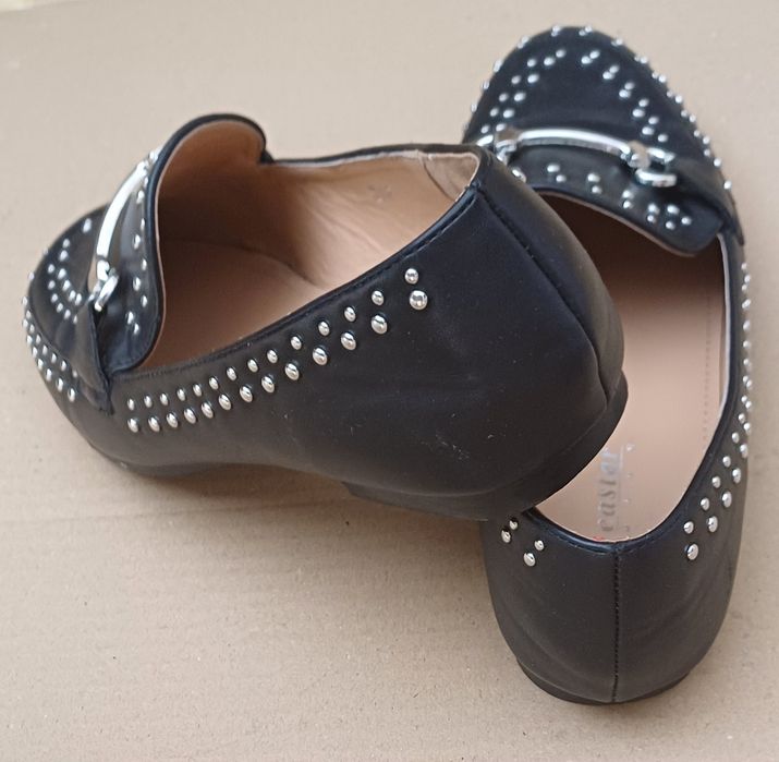 Czarne mokasyny z ćwiekami r. 40 płaski obcas wys. 0,5 cm Seastar blue