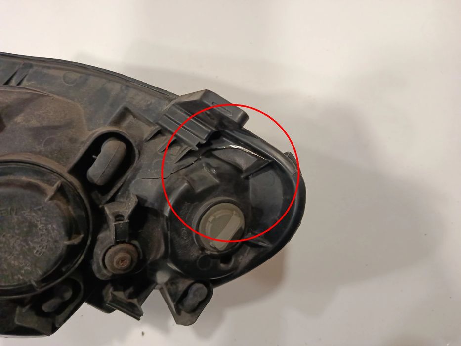 Ótica / farol direita KIA Picanto (BA)