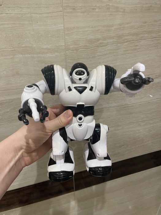 Робот дитячий на батарейках
