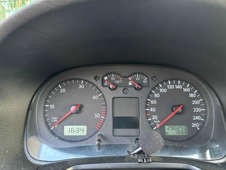 VW Golf 4 1.9 TDI 115cv PD com Apple CarPlay - excelente condições