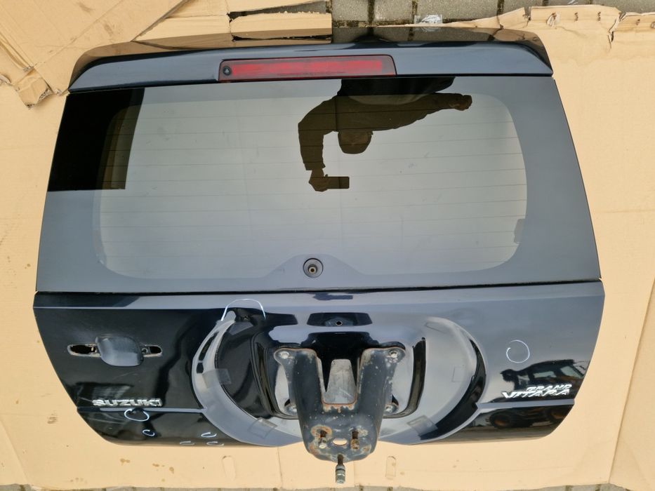 Klapa szyba tylna bagażnika Suzuki Grand Vitara II kolor ZJ3