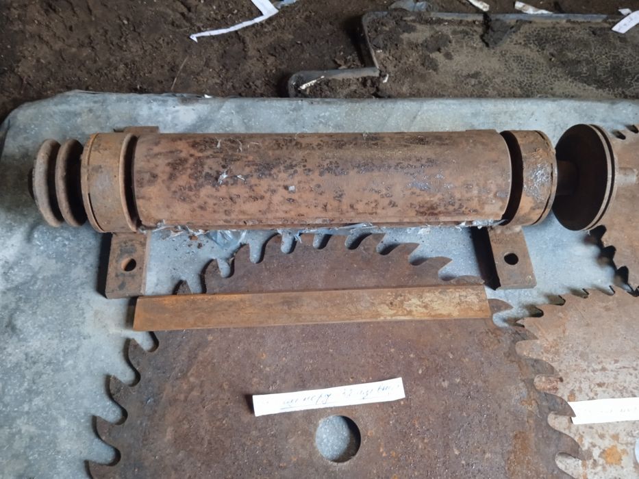 Продам вал на циркулярку