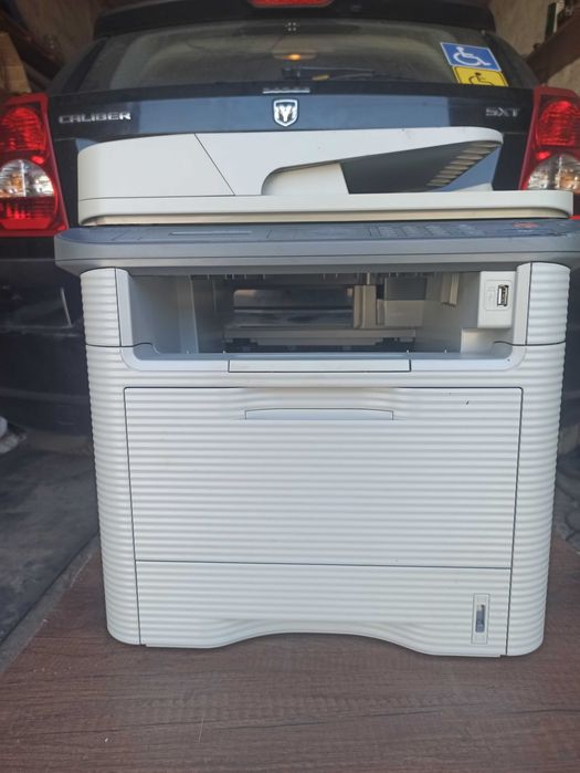 Огляд Багатофункціональний пристрій Samsung SCX-4833FD/XEV