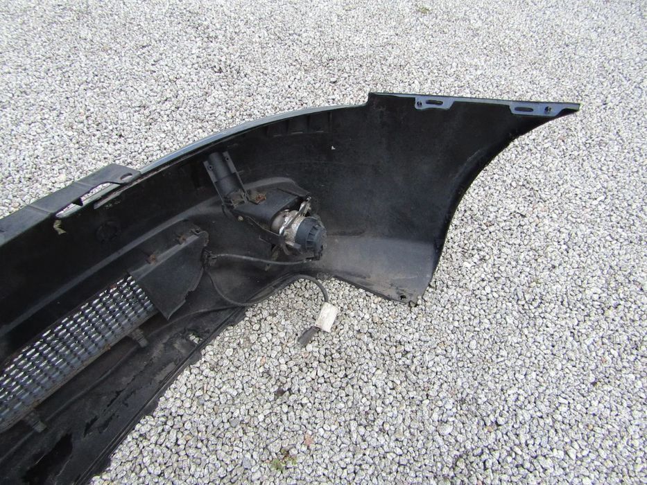 Para-choques frente Alfa Romeo 147,Original ,ano2006 c/farois nevoeiro