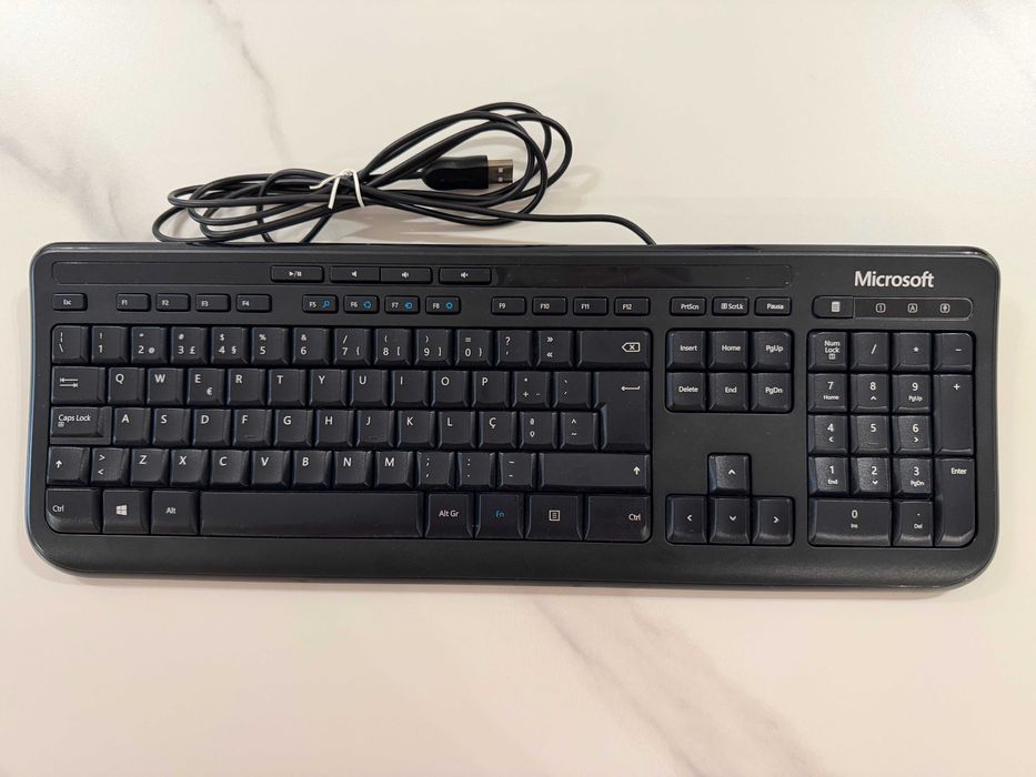 Teclado Microsoft Wired Keyboard 600 USB – Impecável