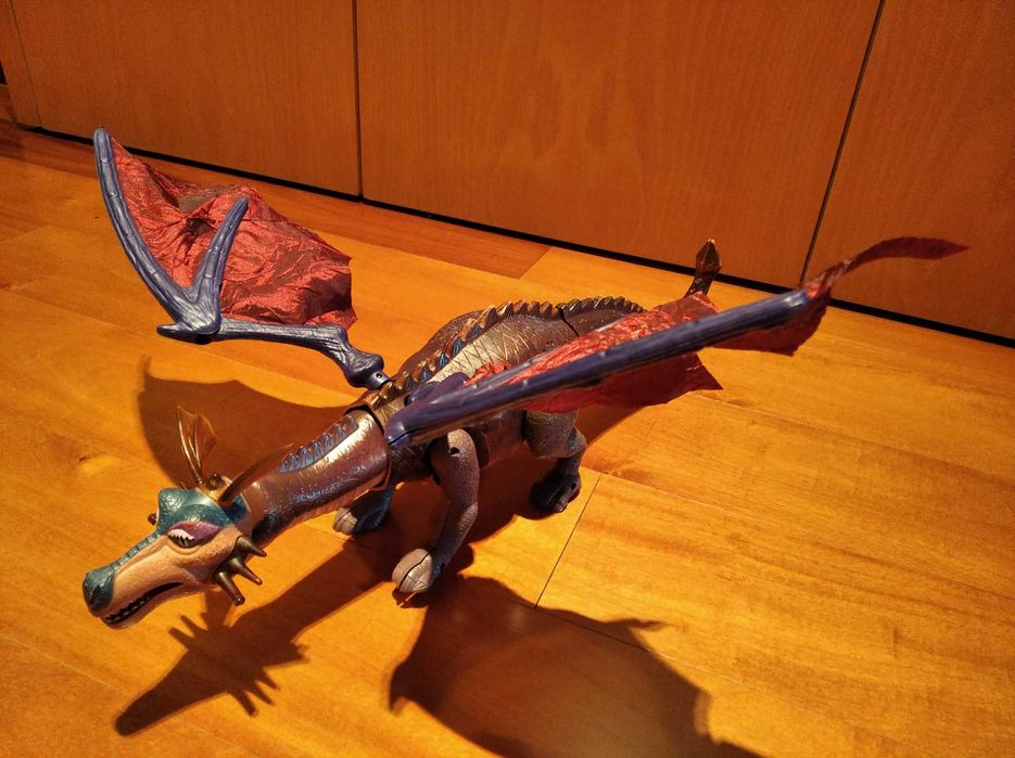 Dragão / dragoa Shrek 45 cm