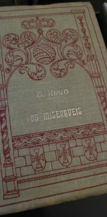 Victor Hugo - Os Miseráveis - obra completa - Livraria Chardron Lello