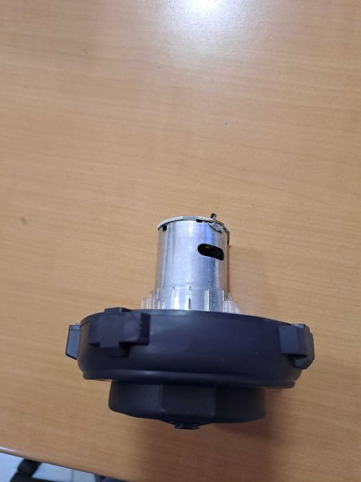 Motor aspirador sem fios Eletrolux ZB3011 novo