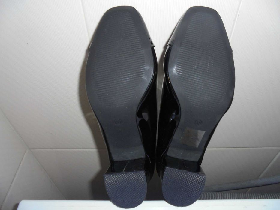 sapatos de senhora da marca PINKAI