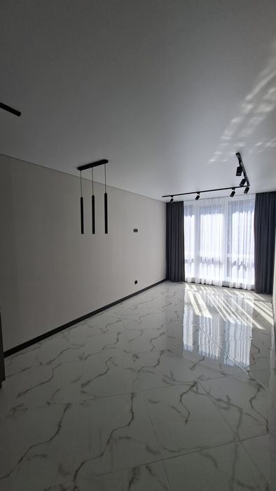 Продаж 2км.квартири.ЖК Комфорт Парк.  Поруч річка .Є кладова. Техніка