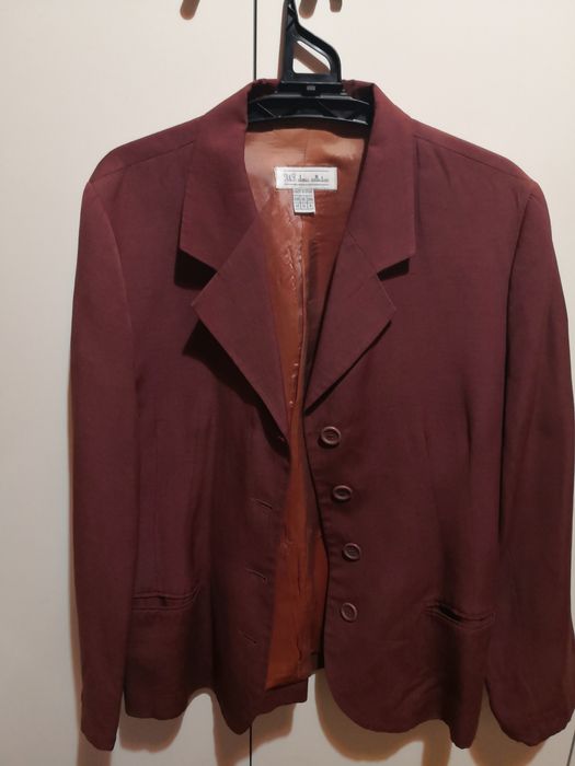 Blaser de Senhora. Cor de Tijolo. Número 42. Zara