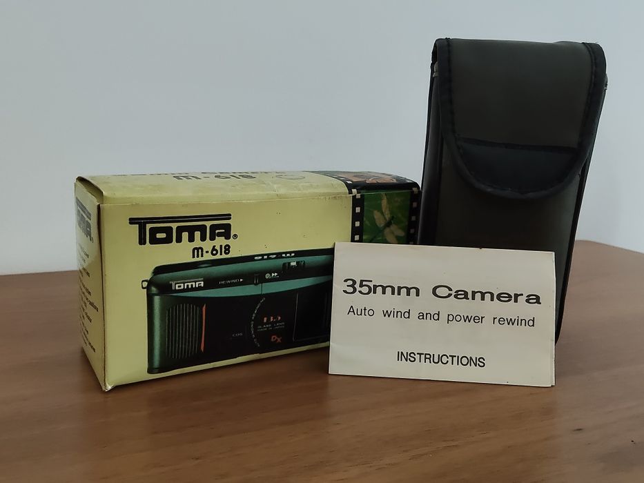 Máquina fotográfica analógica Toma M-618