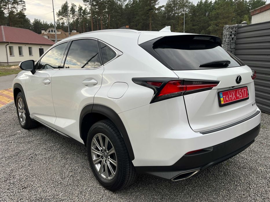 Продам Lexus NX 300
