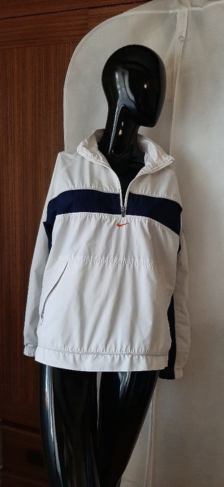 Bluza kurtka cienka Nike biała z kieszeniami na zamek