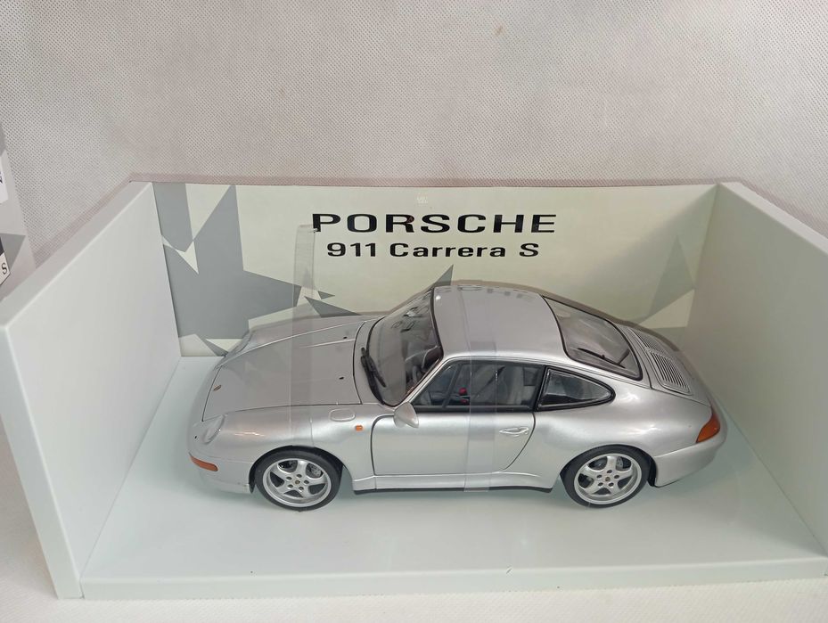 UT Models Porsche 911 Carrera S 1:18