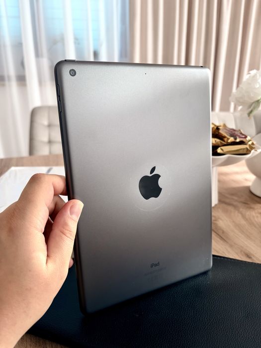 Ipad 8 generacja 32GB Space Gray