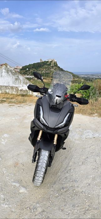 Honda  adv  350 menos de 10000 km's