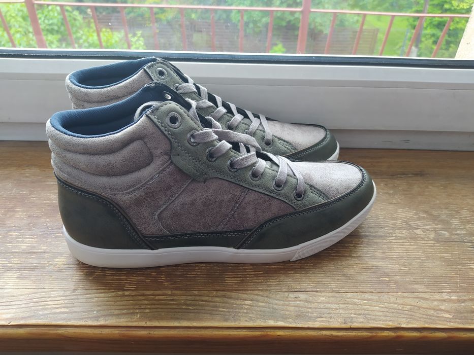 Buty Guess GM Joaquin Men 10 Size Brown Hightop Fashion Sneaker NOWE