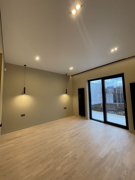 Стильний  будинок в Совіньон-Люстдорфі. Преміум-клас.