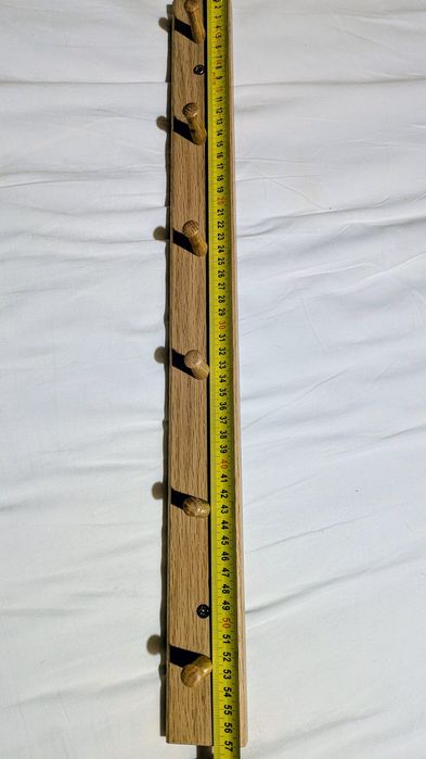 Wieszak HÖVOLM IKEA 
Wieszak z 6 gałkami, dąb