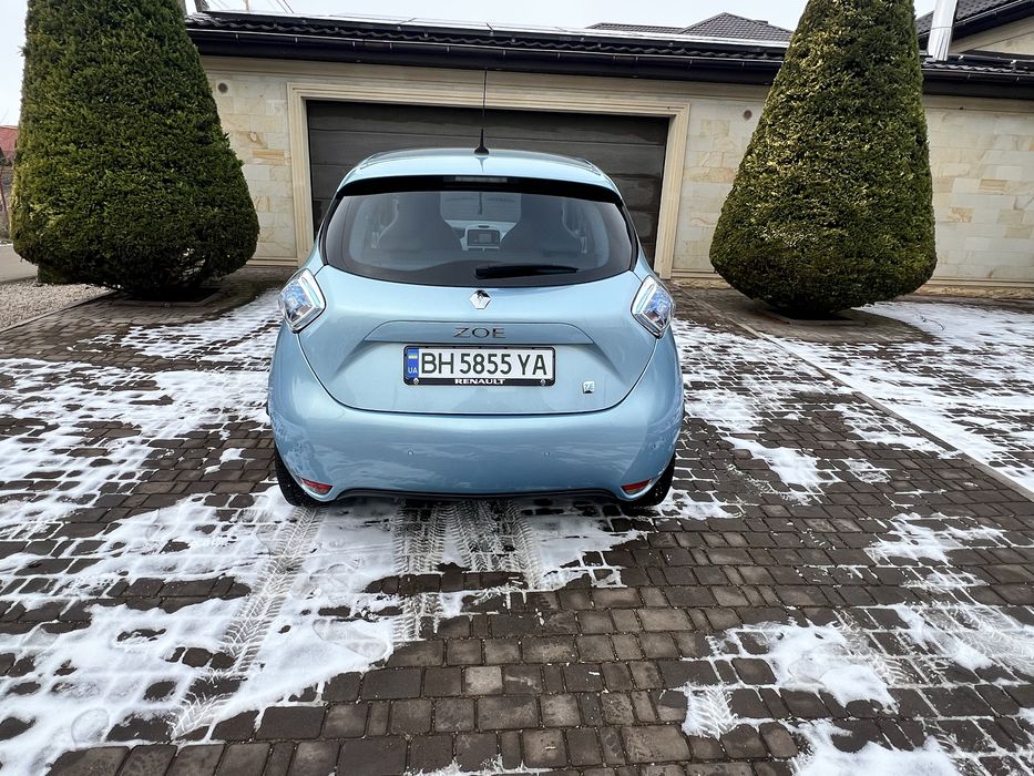 Продам Renault Zoe в идеальнишом состоянии