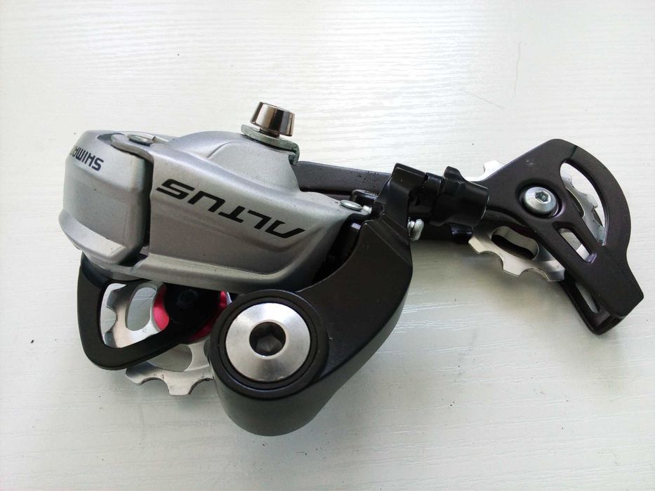 Przerzutka tylna Shimano Altus