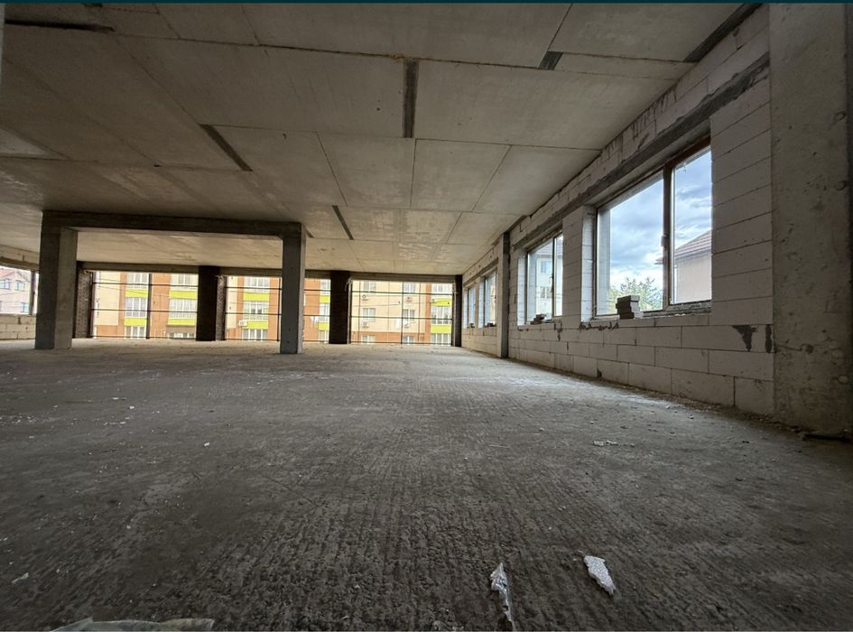 Здам в оренду приміщення 2000м.кв. (можна поверхами), Дорошенка 9