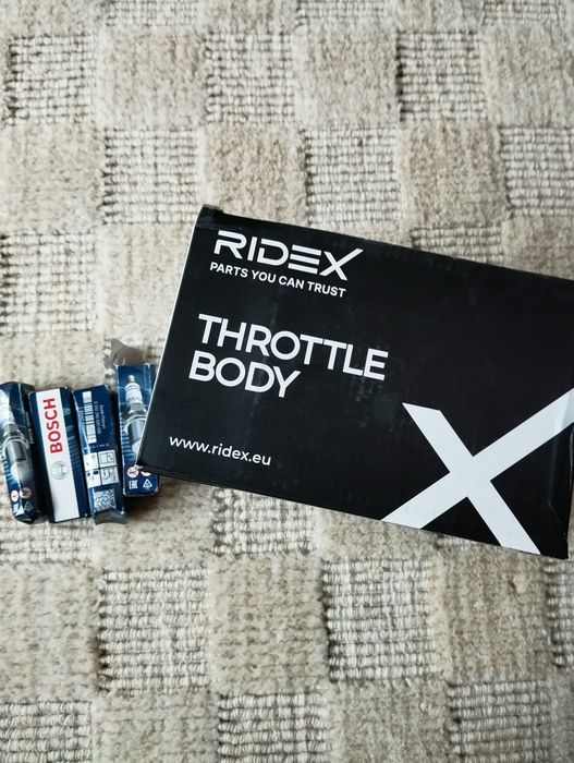 Ridex Throttle Body Corpo de Borboleta + 4 Spark Plugs Bosch Novo