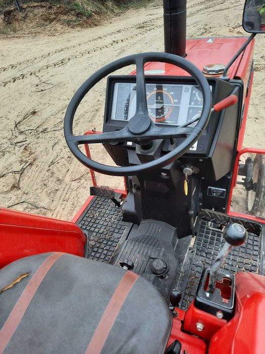 Mini traktor Yanmar F18