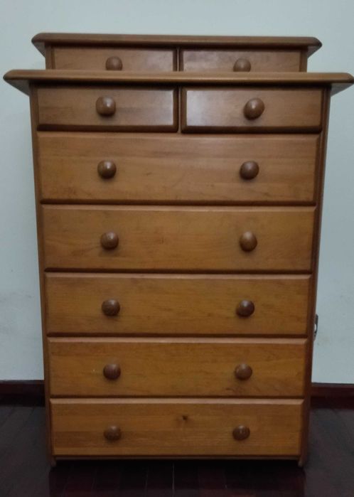 CÓMODA / marca CERNE (em madeira maciça) URGENTE